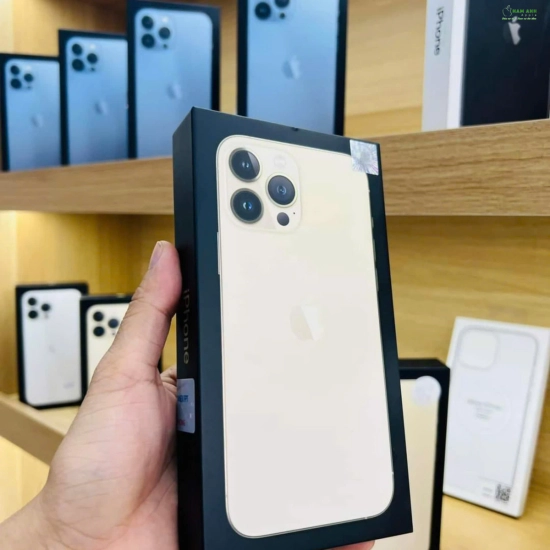 Hộp đựng điện thoại  iphone 13 pro max có 5 màu tặng kèm tem dung lượng dán mặt lưng hộp