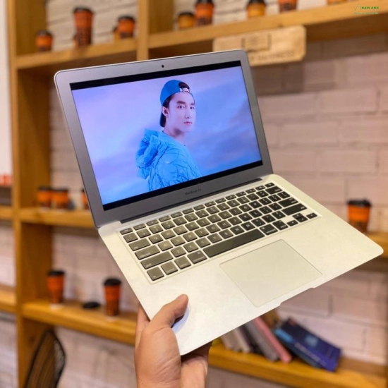 Macbook Air Core i5 Ram8GB /Bộ nhớ SSD256GB|Mỏng nhẹ Chuyên Văn Phòng