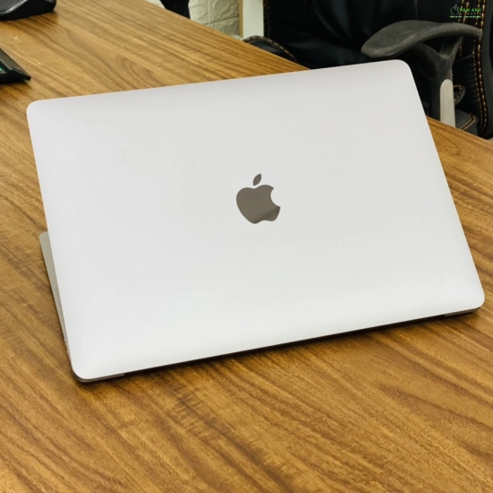 macbook pro 2015 99%
